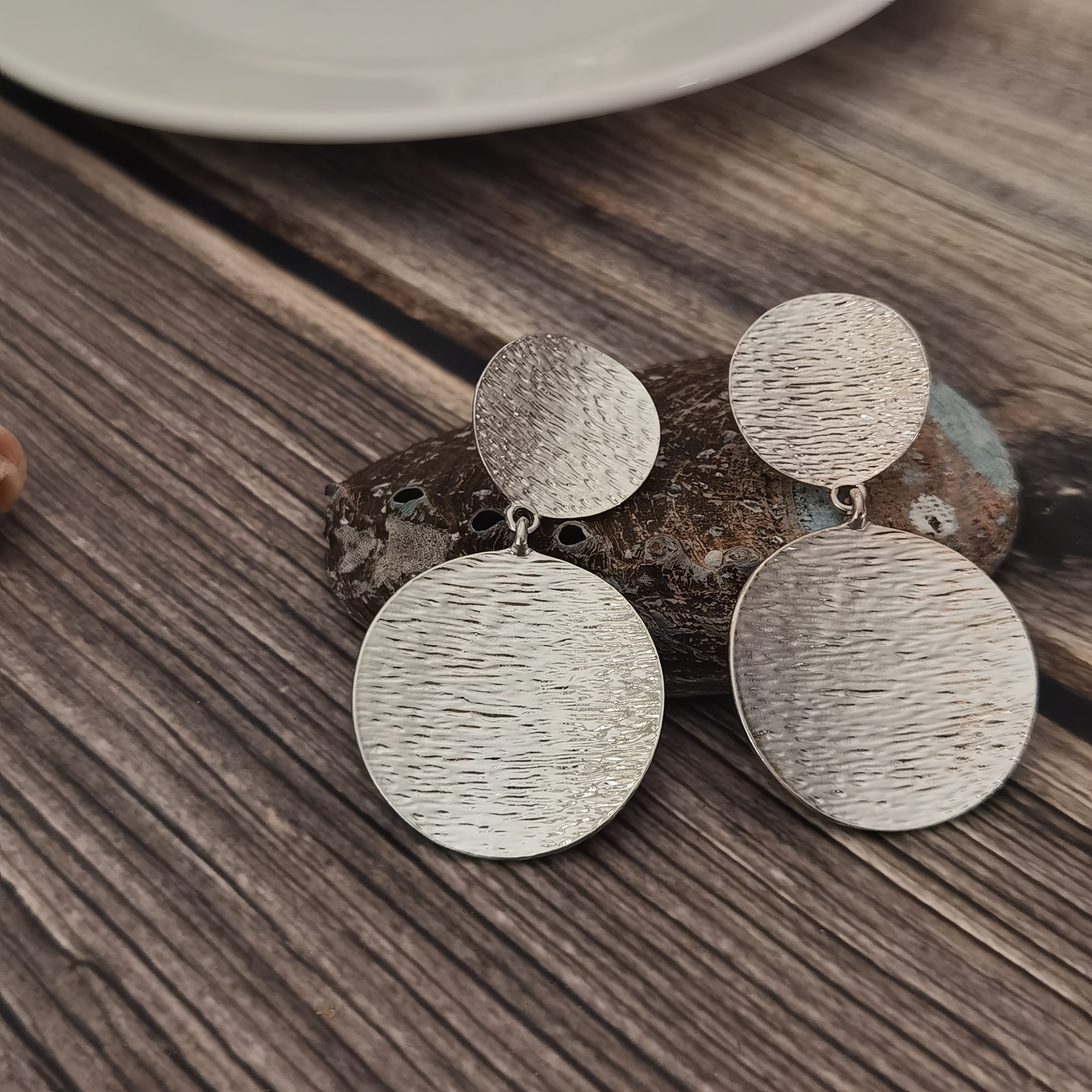 Round Pendant Geometric Clip-On Earrings, Trendy Design